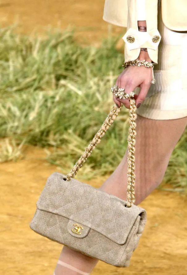 Chanel Spring 2010 Strass Leaf 'CC' Cuff - 2