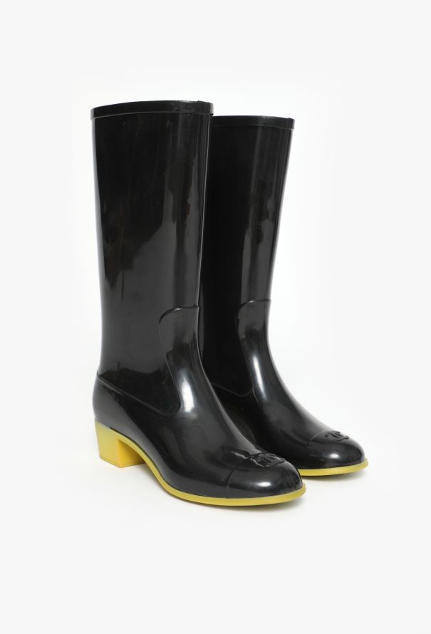 Chanel Patent 'CC' Rain Boots - 3