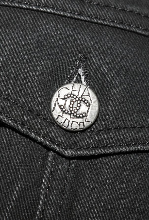 Chanel 2022 Printed Denim Jacket - 7