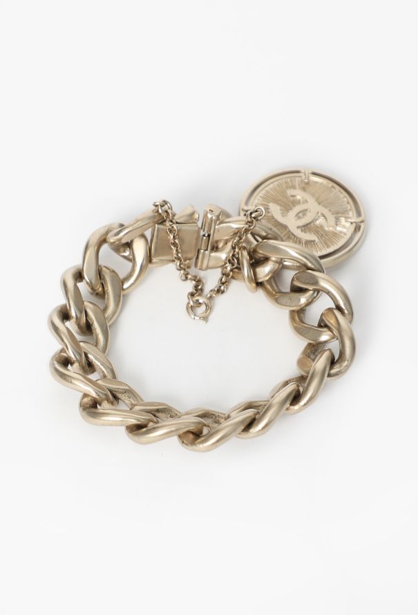 Chanel 2006 'CC' Medallion Chain Bracelet - 2