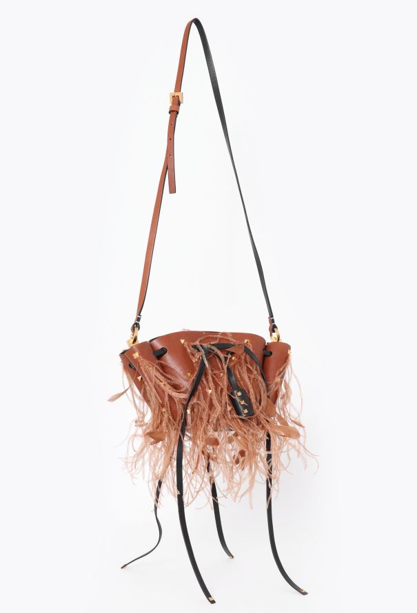 Valentino S/S 2019 Rockstud & Feather Small Bucket Bag - 3 Valentino S/S 2019 Rockstud & Feather Small Bucket Bag - 3