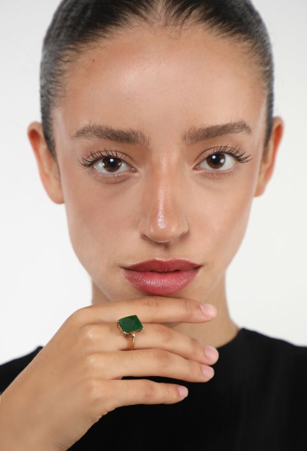 Vintage Fine Jewelry 1960s 18K Yellow Gold & Jade Ring - 4