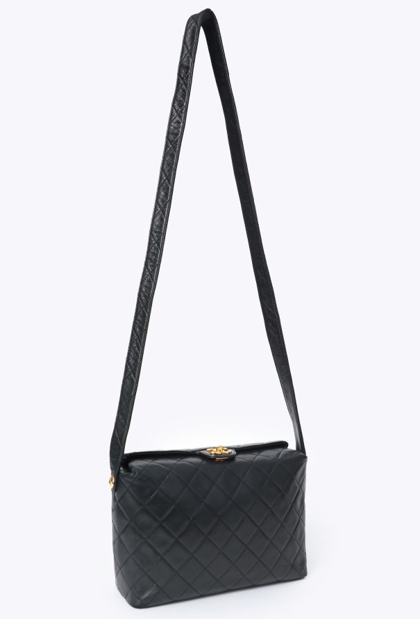 Chanel Vintage Quilted Messenger Bag - 2