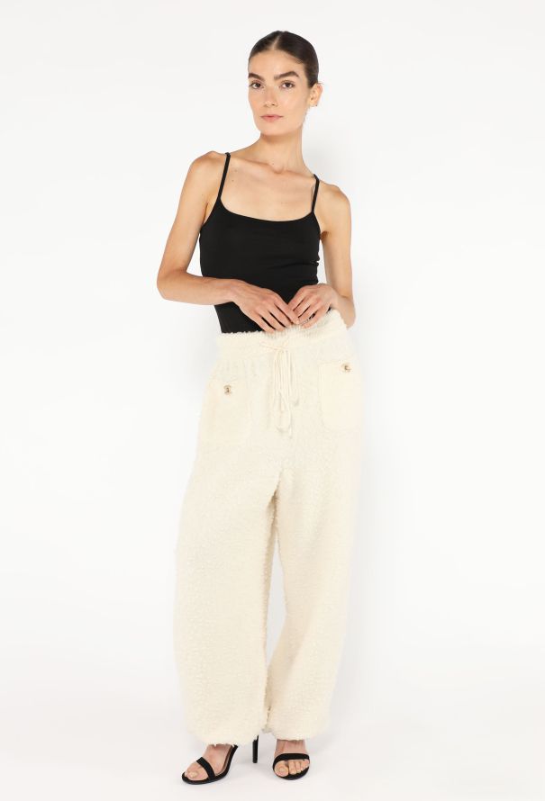 Chanel 2021 'CC' Alpaca Sweatpants - 4