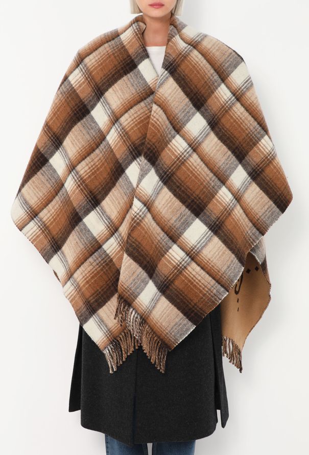 Gucci 2019 Reversible Fringe Emblem Cape - 4 Gucci 2019 Reversible Fringe Emblem Cape - 4