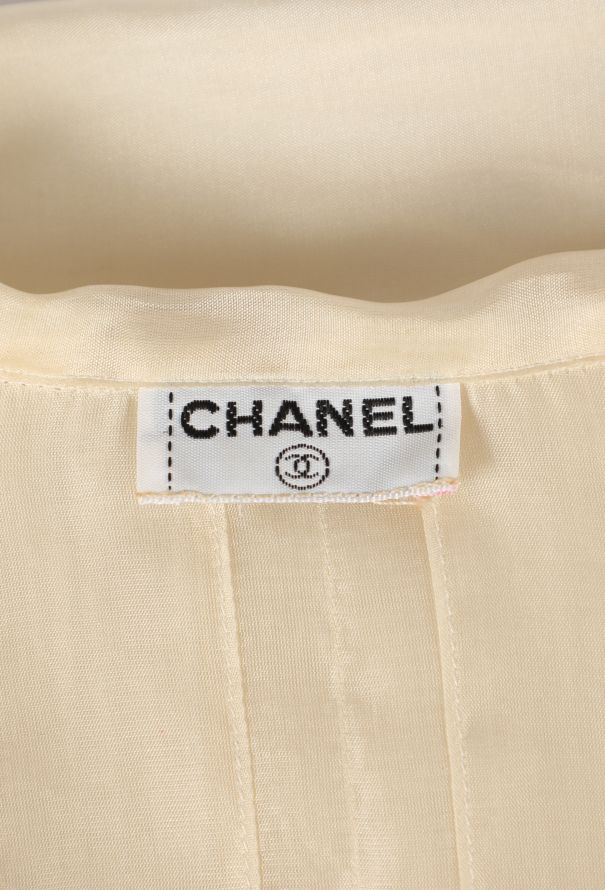 Chanel Silk Pleated Clover Button Blouse, 1980s - 7
