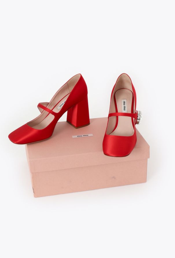 Miu Miu Pre-Fall 2019 Embellished Satin Pumps - 6 Miu Miu Pre-Fall 2019 Embellished Satin Pumps - 6