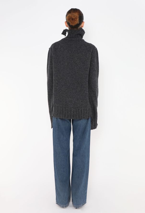 Céline Pre-Fall 2017 Distressed Sweater - 7