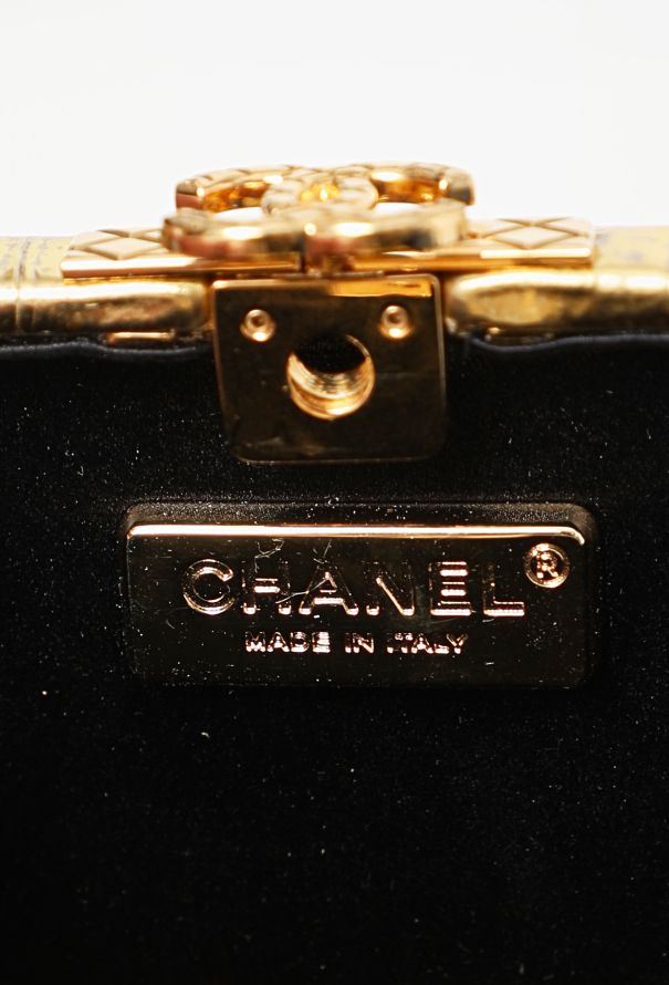 Chanel Rare Pre-Fall 2019 Gold Mini Evening Bag - 13 Chanel Rare Pre-Fall 2019 Gold Mini Evening Bag - 13