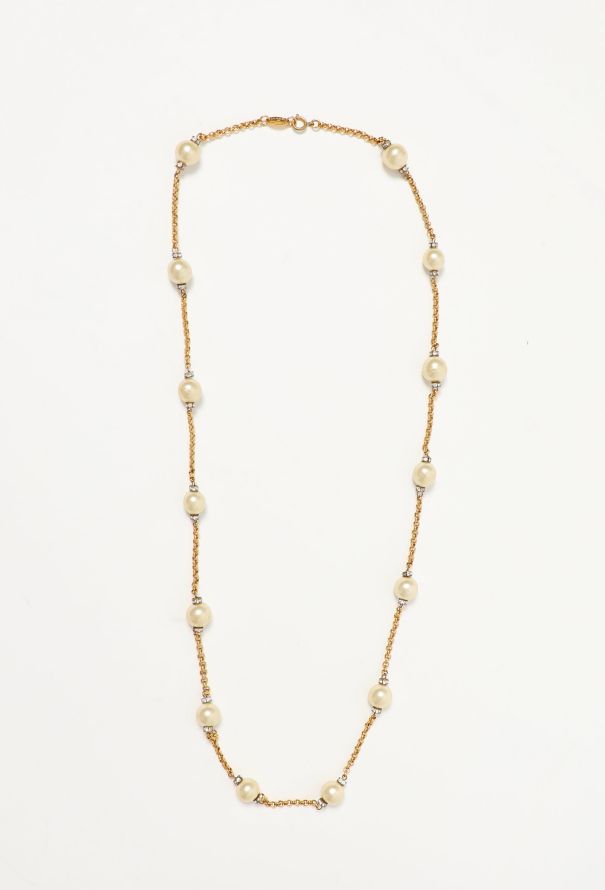 Vintage 80s Designer Pearl and Gold Necklace Chanel Style 