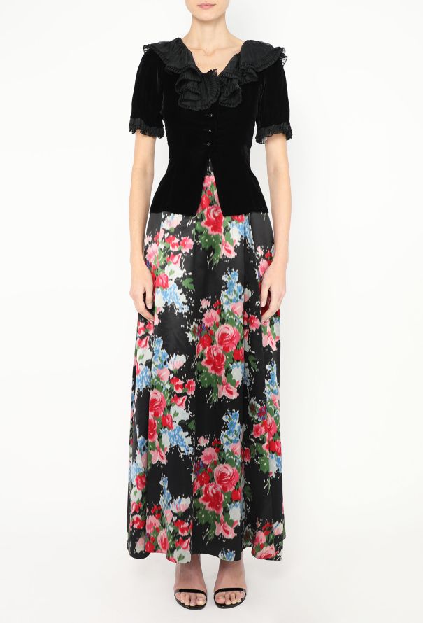 Saint Laurent RARE 1972 Ruffled Velvet Floral Ensemble - 3 Saint Laurent RARE 1972 Ruffled Velvet Floral Ensemble - 3