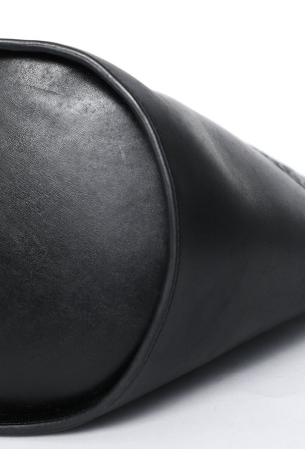 Alaïa Laser-cut Calfskin Bucket Bag - 8
