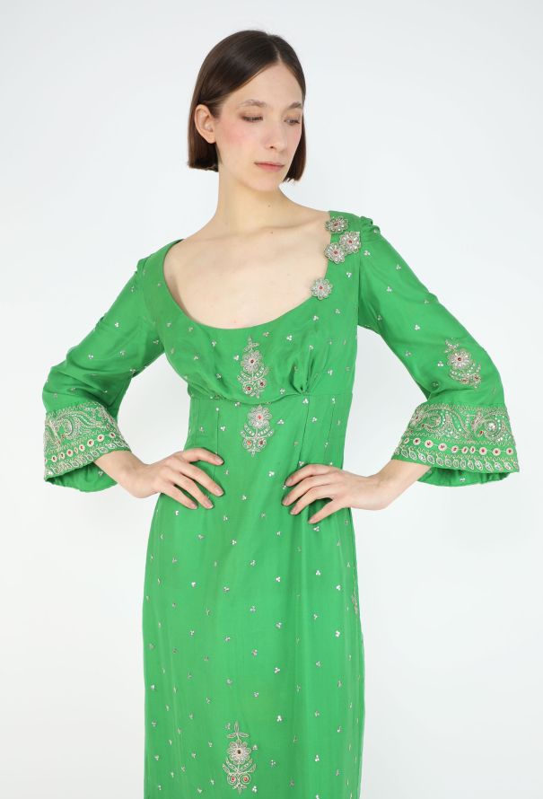 World Treasures '70s Authentic Embroidered Zardozi Silk Gown - 5