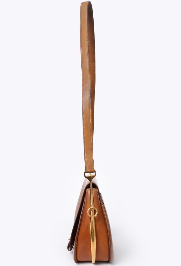 Hermès Rare Gold Courchevel Passe-Guide Saddle Bag - 3