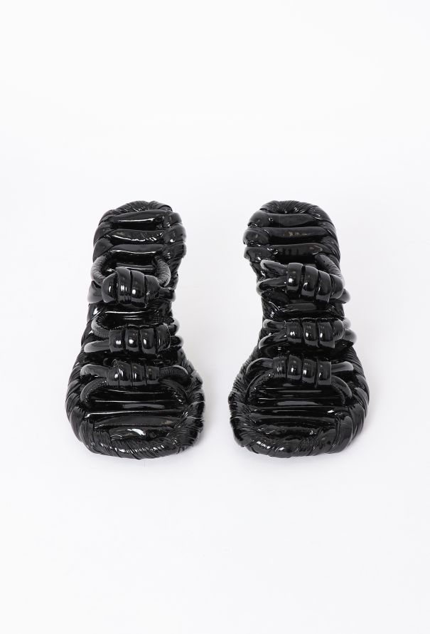 Loewe S/S 2023 Patent Knot Sandals - 3