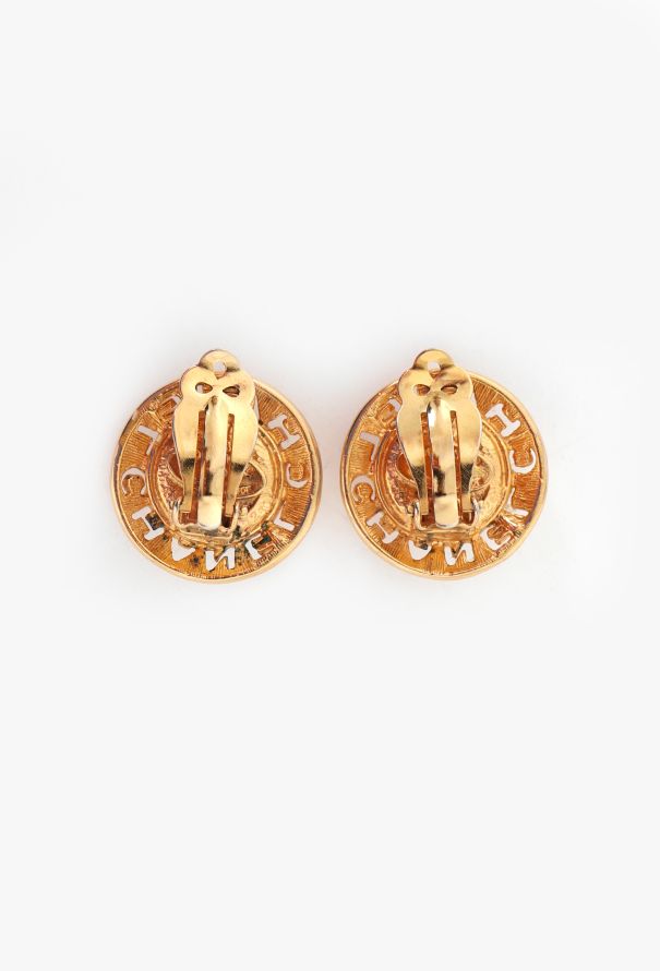 Chanel Vintage Pearl Logo Clip Earrings - 3 Chanel Vintage Pearl Logo Clip Earrings - 3