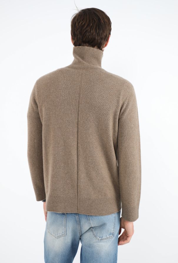 The Row Hepny Cashmere Turtleneck Sweater - 2