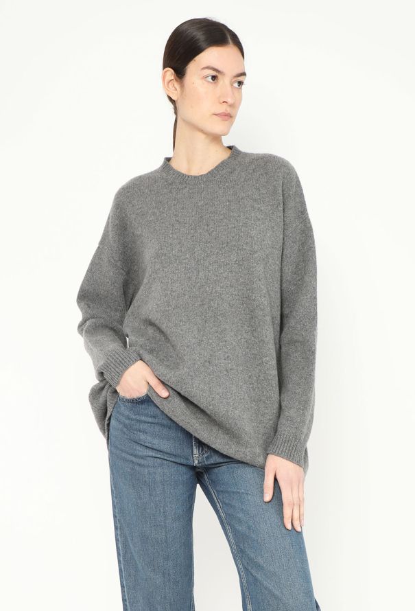 Valentino Pre-Fall 2023 Cashmere Sweater - 3