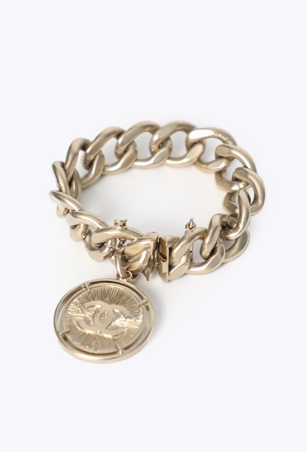 Chanel 2006 'CC' Medallion Chain Bracelet - 4