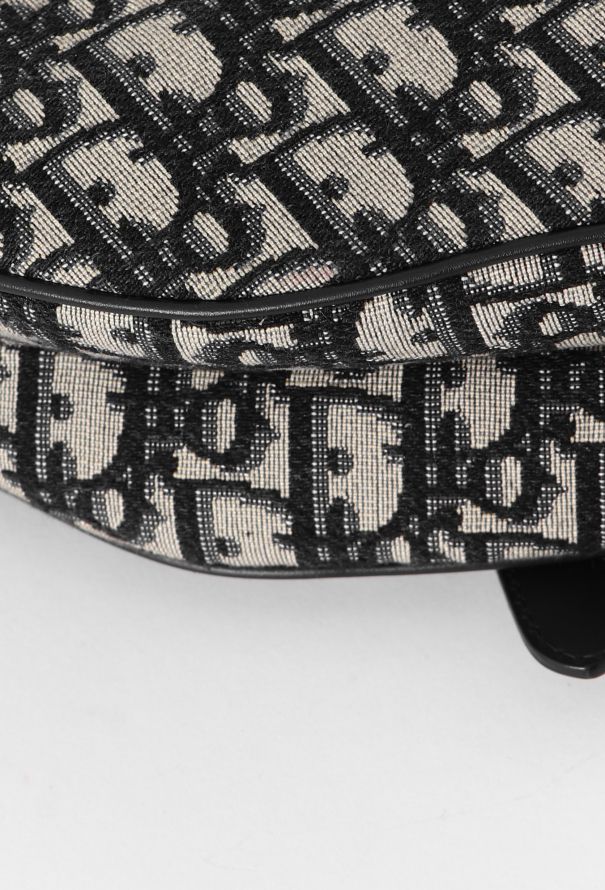 Oblique Medium Saddle Bag | Authentic & Vintage | ReSee
