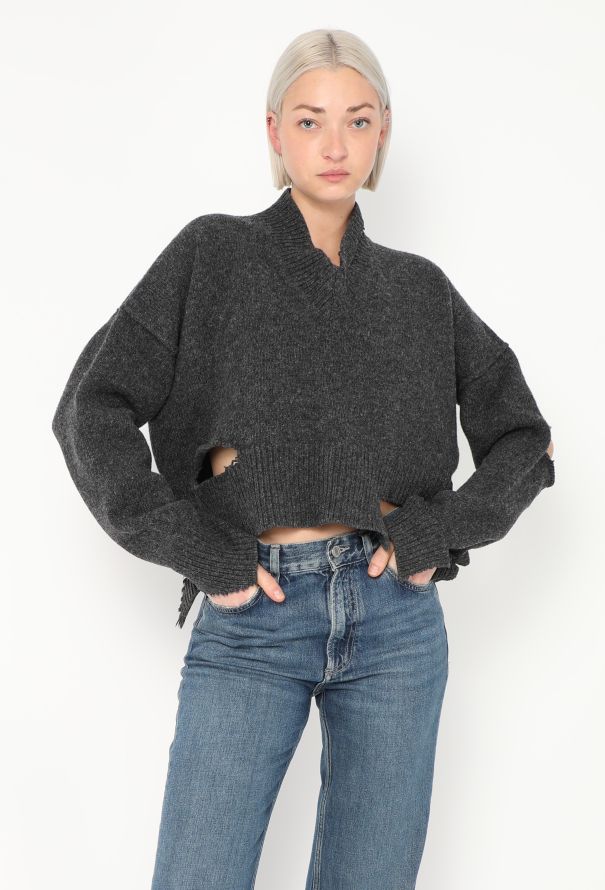 Céline F/W 2017 Distressed Cropped Sweater - 3