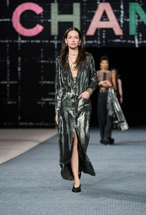 Chanel F/W 2022 Bouclé 'CC' Kitten Heels - 2 Chanel F/W 2022 Bouclé 'CC' Kitten Heels - 2