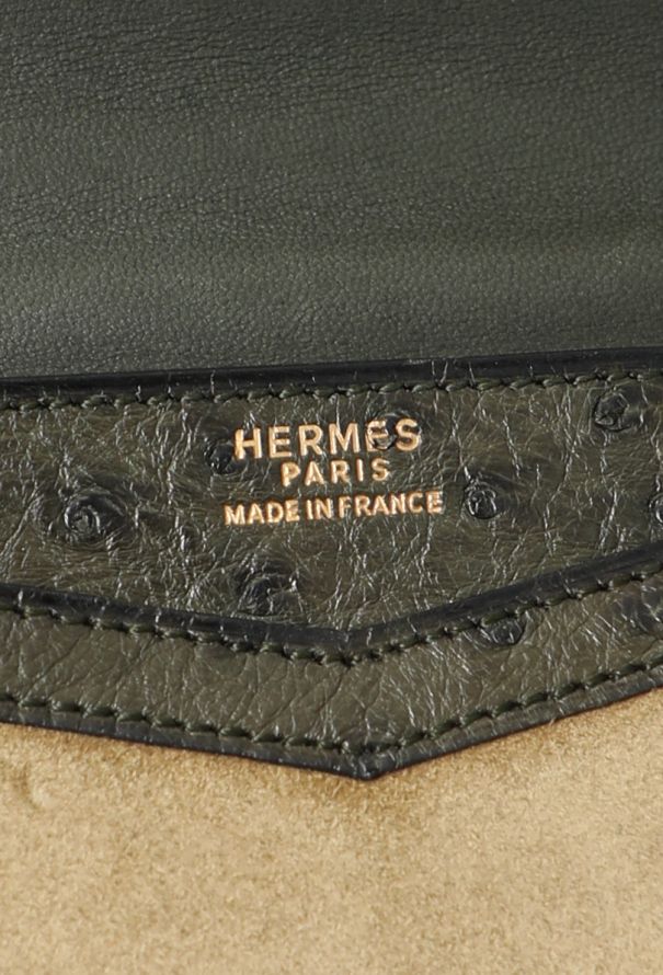 Hermès '70s Veau Doblis & Ostrich Trim Pan Clutch - 12