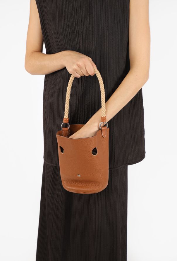 Hermès Gold Taurillon Clémence Mangeoire PM - 7