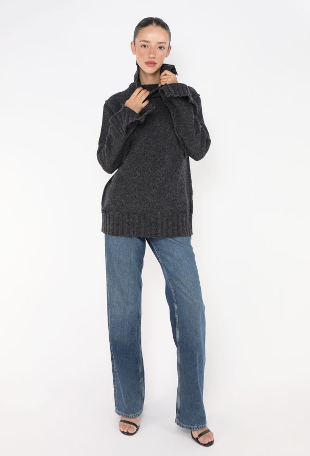 Céline Pre-Fall 2017 Distressed Sweater - 3