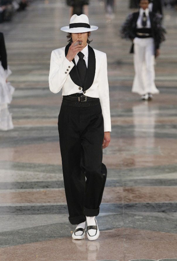 Chanel Resort 2017 Bicolor Smoking Blazer - 2