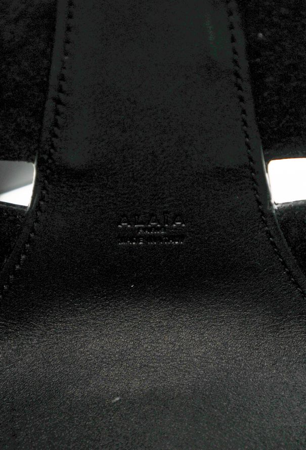 Alaïa Delta Hobo Shoulder Bag, 2025 - 13