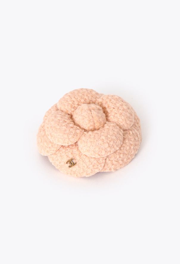 Chanel Pre-Fall 2024 Tweed Camélia Brooch - 1