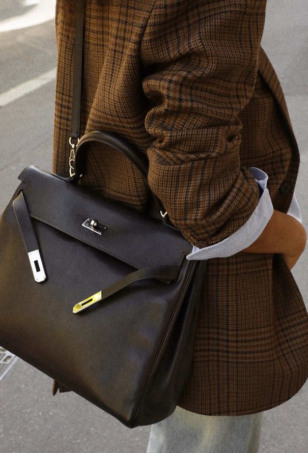 Hermès Evergrain Ébène Kelly Retourné 35 - 1