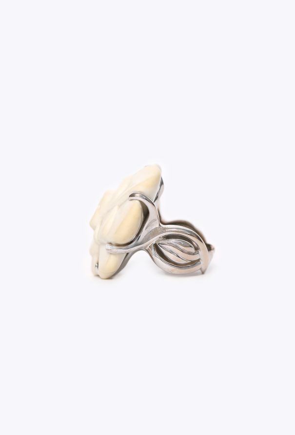 Chanel 18k White Gold & Agate Camélia Ring - 5