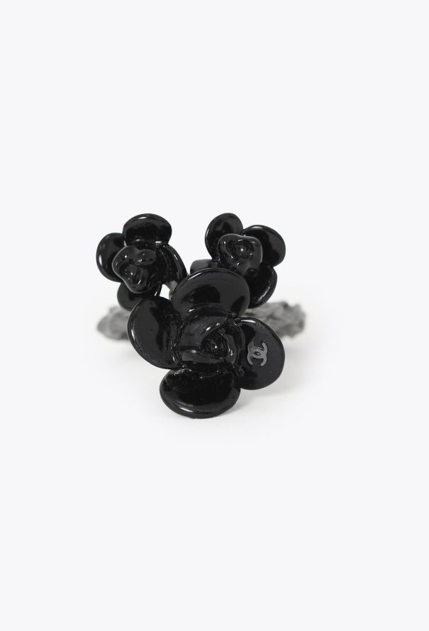 Chanel Lacquered Camélia Trio Ring - 1