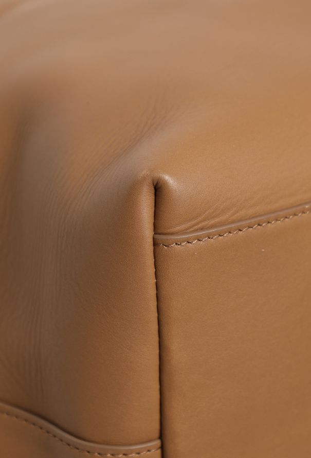 Bottega Veneta Maxi Cabat Smooth Tote Bag, 2019 - 9