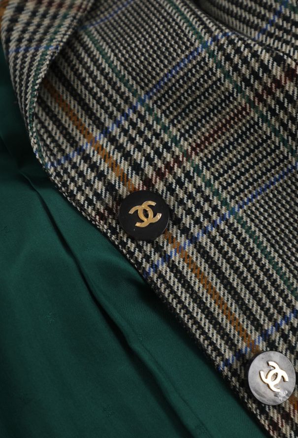 Chanel '80s Herringbone 'CC' Button Blazer - 8