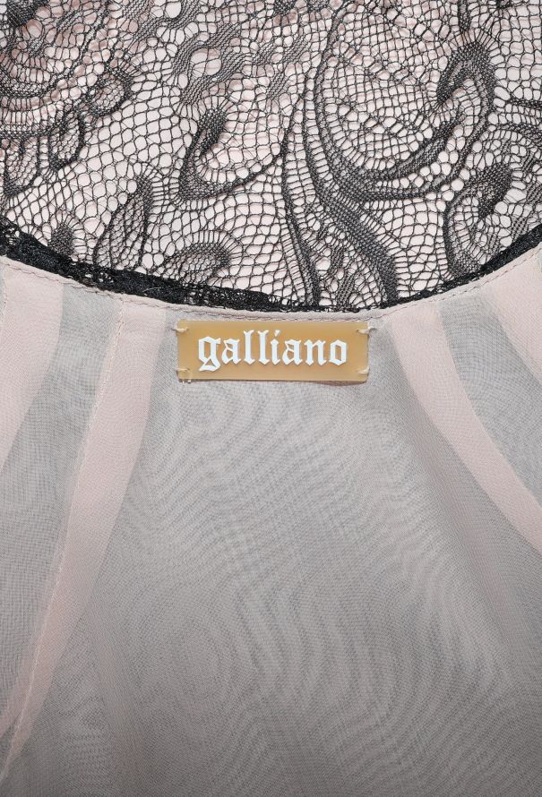 John Galliano S/S 2010 Lace Open-Back Dress - 6 John Galliano S/S 2010 Lace Open-Back Dress - 6
