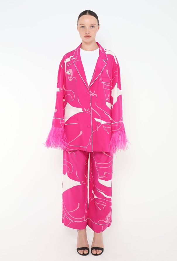 Valentino Pre-Fall 2023 Panther Plume Ensemble - 6