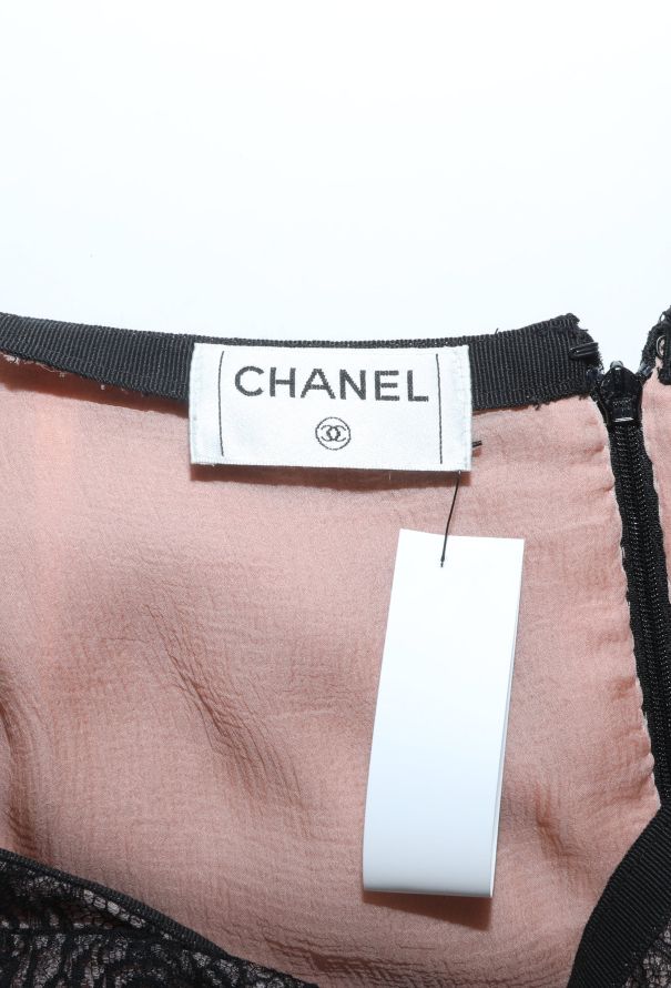 Chanel S/S 2003 Camélia Lace Ensemble - 6 Chanel S/S 2003 Camélia Lace Ensemble - 6