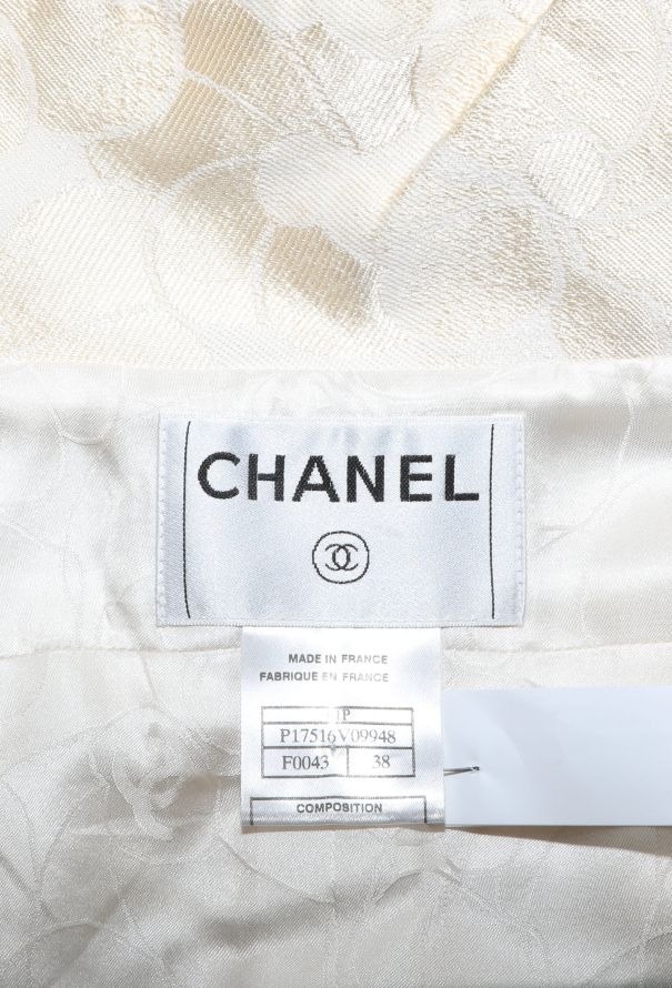Chanel 2001 Camélia Belted Brocade Vest - 7