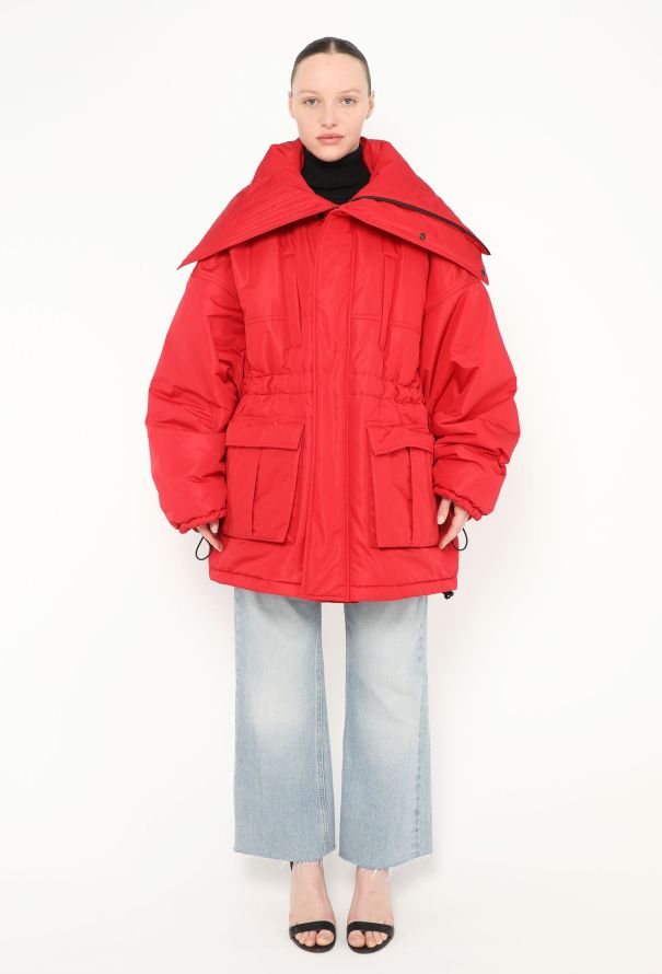 Balenciaga Resort 2022 Oversized Puffer - 4 Balenciaga Resort 2022 Oversized Puffer - 4