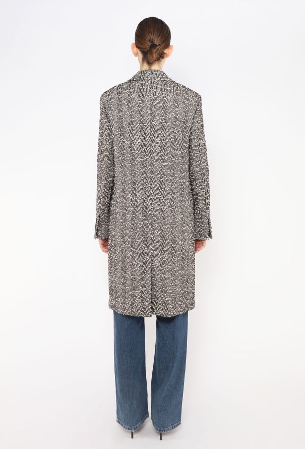 Bottega Veneta Pre-Fall 2021 Bouclé Chevron Coat - 5 Bottega Veneta Pre-Fall 2021 Bouclé Chevron Coat - 5