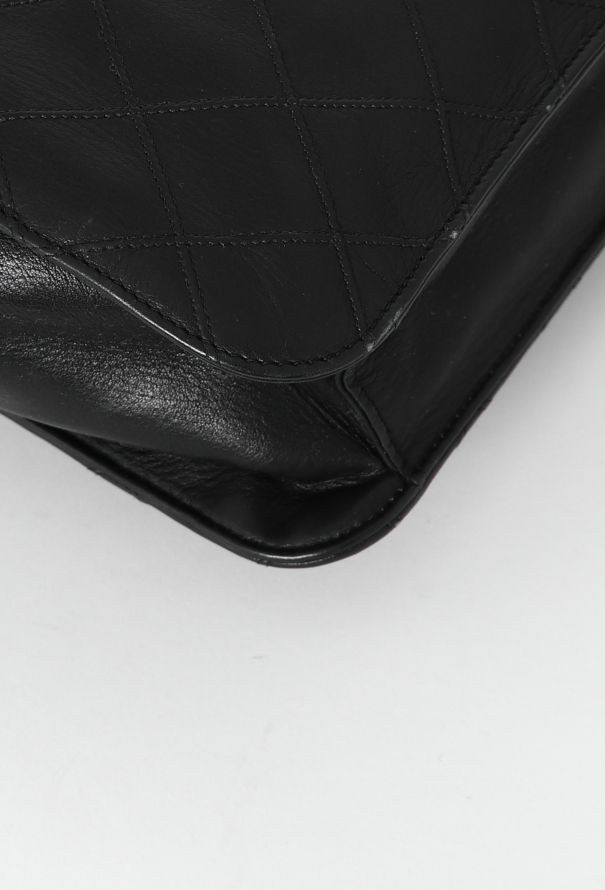 Chanel '80s Classic Quilted Pochette - 7 Chanel '80s Classic Quilted Pochette - 7