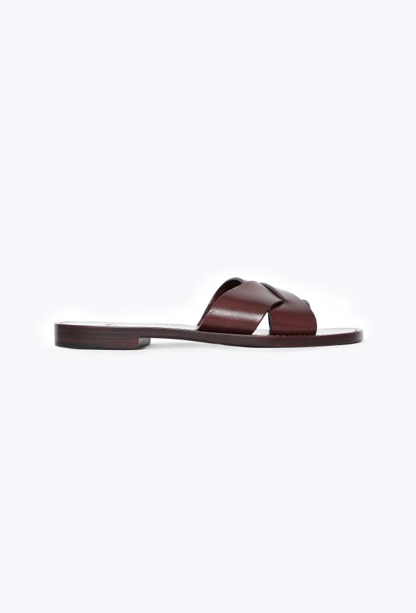 Céline Lerins Criss Cross Slides, 2025 - 1