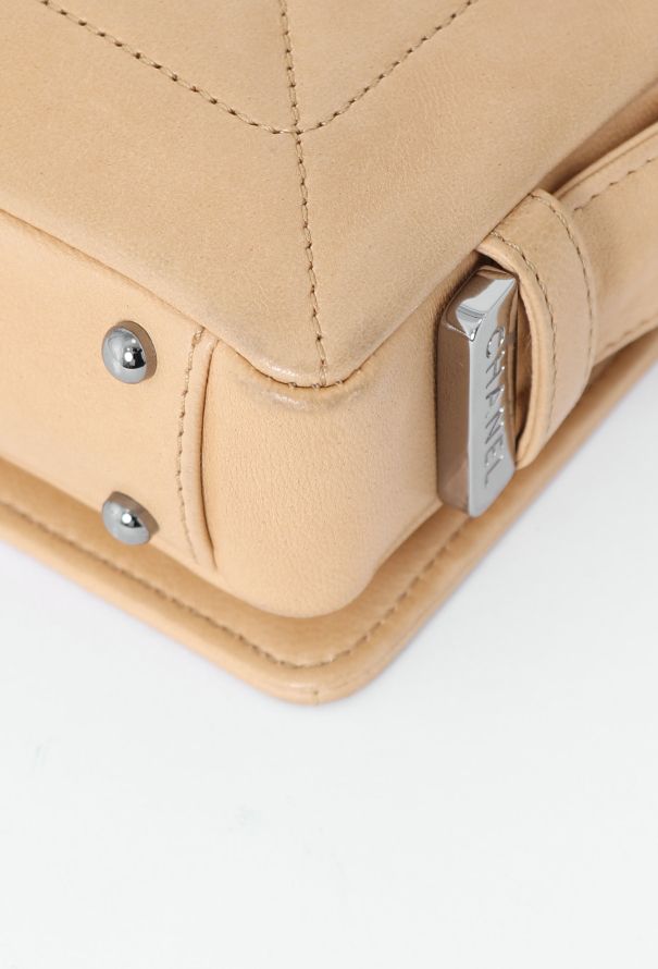 Chanel Early 2000s Shoulder Bag - 7