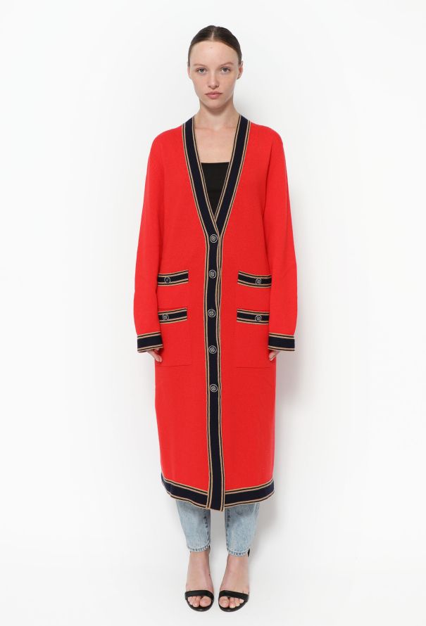 Chanel Resort 2020 Cashmere 'CC' Cardigan - 4 Chanel Resort 2020 Cashmere 'CC' Cardigan - 4