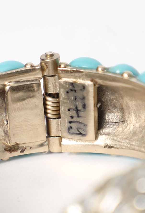 Chanel 2007 Gripoix Lion Cuff - 5