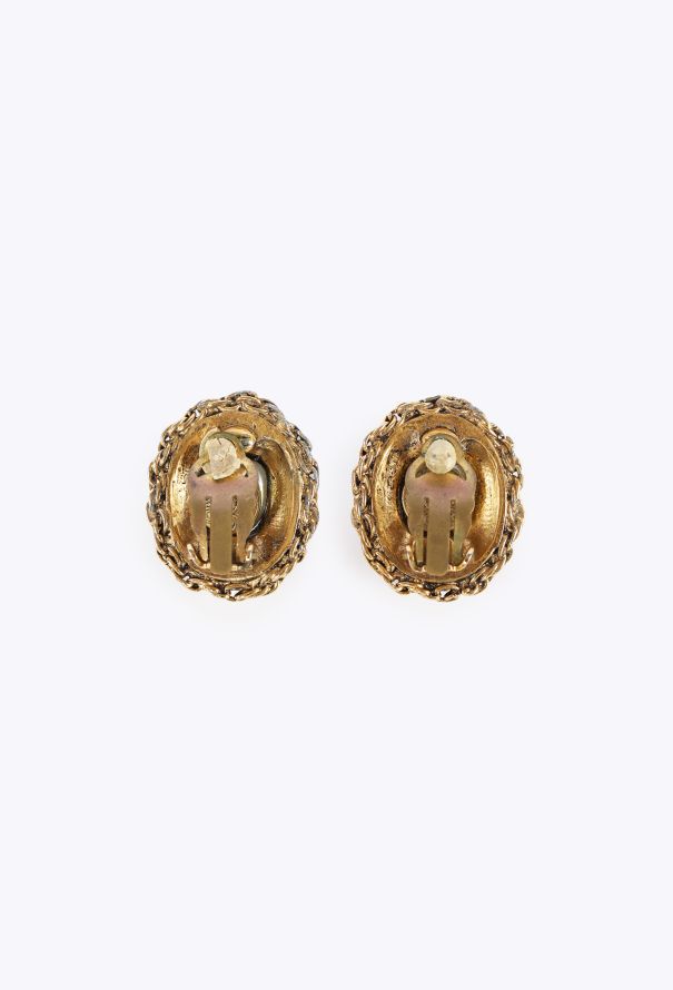 Chanel Sculpted Strass Clip Earrings, 1970s - 5