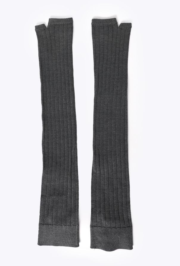 Miu Miu S/S 2025 Ribbed Silk Fingerless Gloves - 5